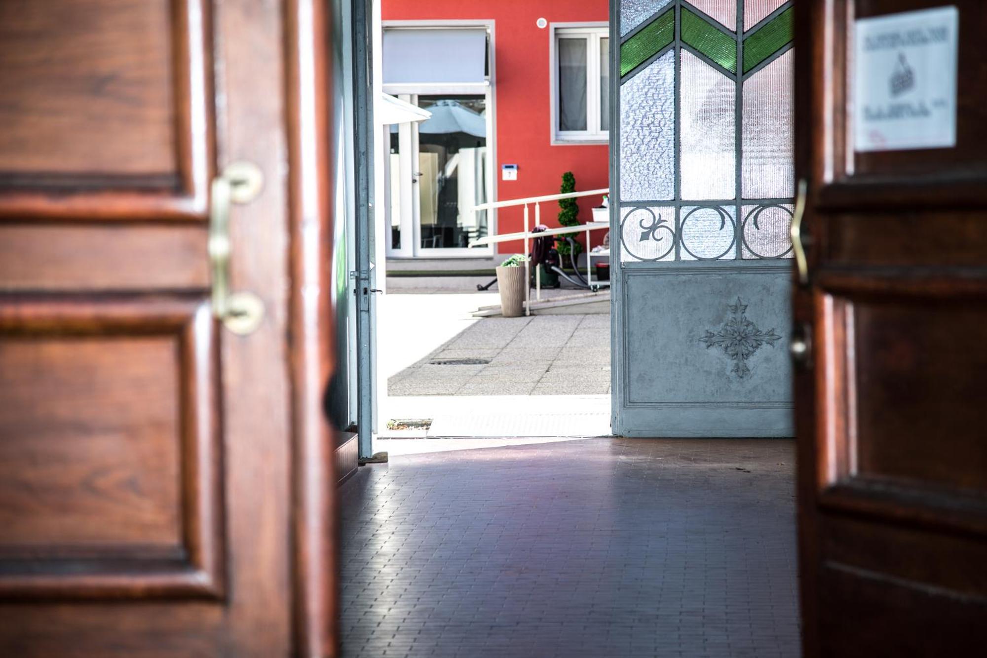 Guest House Turin Metro Young エクステリア 写真
